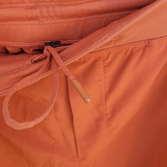 Lululemon T.H.E. Shorts - Picture 5 of 6